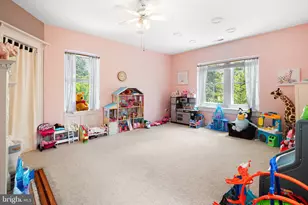 112 W Upsal St, Philadelphia, PA 19119 - Photo 64