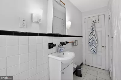 2124 Spruce Street #3R, Philadelphia, PA 19103 - Photo 14