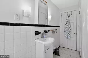 2124 Spruce St, Philadelphia, PA 19103 - Photo 14