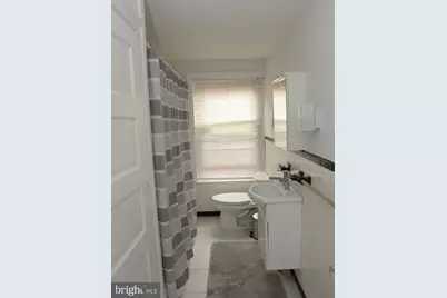 2124 Spruce Street #3R, Philadelphia, PA 19103 - Photo 14