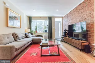 2035 Mountain St, Philadelphia, PA 19145 - Photo 8