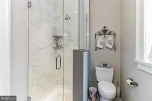 2126 Locust St, Philadelphia, PA 19103 - Photo 14