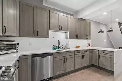 1027 Cross Street, Philadelphia, PA 19147 - Photo 14