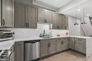 1027 Cross St, Philadelphia, PA 19147 - Photo 14