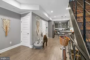 1027 Cross St, Philadelphia, PA 19147 - Photo 10
