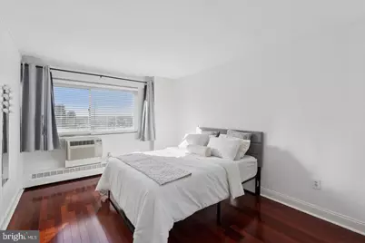 2101 Chestnut Street #1412, Philadelphia, PA 19103 - Photo 4