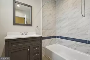 2110 Watkins St, Philadelphia, PA 19145 - Photo 14