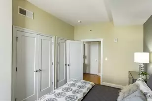 230 N 21st St, Philadelphia, PA 19103 - Photo 8