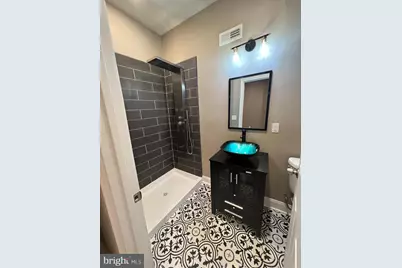 1429 W Diamond Street #1R, Philadelphia, PA 19121 - Photo 2