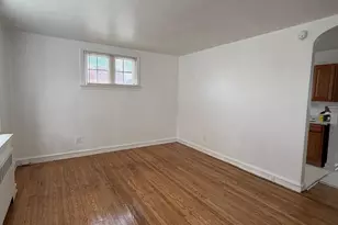 7925 Cedarbrook Ave, Philadelphia, PA 19150 - Photo 4
