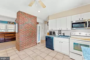 3204 Holyoke Rd, Philadelphia, PA 19114 - Photo 10
