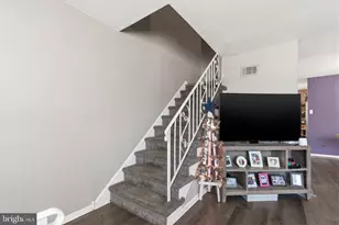 3804 Fairdale Rd, Philadelphia, PA 19154 - Photo 4