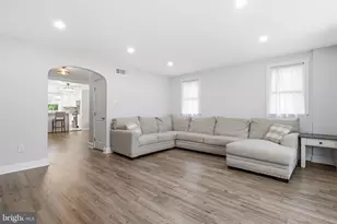 1315 E Cliveden St, Philadelphia, PA 19119 - Photo 18