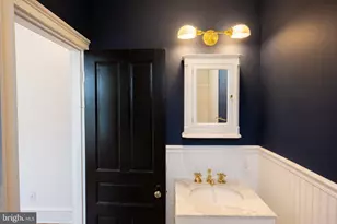 815 S 49th St, Philadelphia, PA 19143 - Photo 42