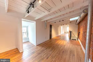 815 S 49th St, Philadelphia, PA 19143 - Photo 12