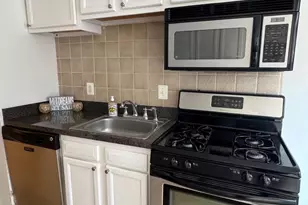 330 Durfor St, Philadelphia, PA 19148 - Photo 10