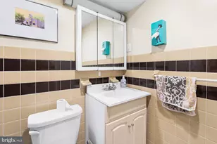 1712 Pine St, Philadelphia, PA 19103 - Photo 32