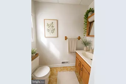 584 Green Lane, Philadelphia, PA 19128 - Photo 8