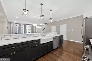 3333 Pietro Way, Philadelphia, PA 19145 - Photo 6