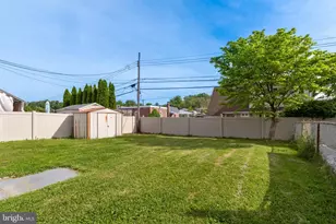 615 Sherrie Rd, Philadelphia, PA 19115 - Photo 2