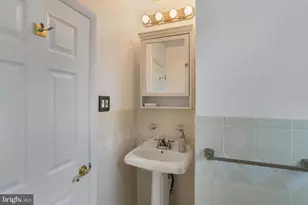 615 Sherrie Rd, Philadelphia, PA 19115 - Photo 16