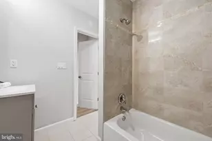 2715 Reed St, Philadelphia, PA 19146 - Photo 26