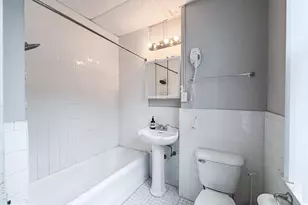 1324 Locust St, Philadelphia, PA 19107 - Photo 6