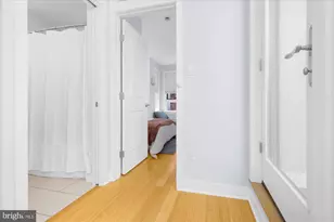 715 S Bancroft St, Philadelphia, PA 19146 - Photo 14