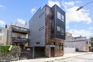 715 S Bancroft St, Philadelphia, PA 19146 - Photo 2