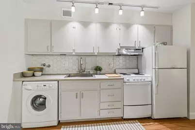 1900 John F Kennedy Boulevard #723, Philadelphia, PA 19103 - Photo 4