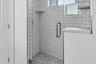 2212 E Susquehanna Ave, Philadelphia, PA 19125 - Photo 12