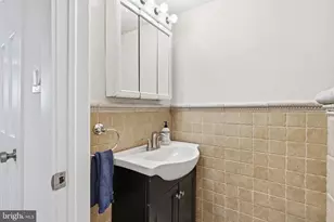1326 S 10th St, Philadelphia, PA 19147 - Photo 12