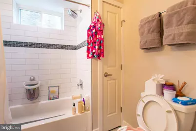 911 S 20th Street, Philadelphia, PA 19146 - Photo 24