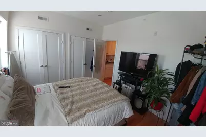 1904 W Girard Avenue #2F, Philadelphia, PA 19130 - Photo 6