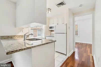 238 S 8th Street #3, Philadelphia, PA 19107 - Photo 6