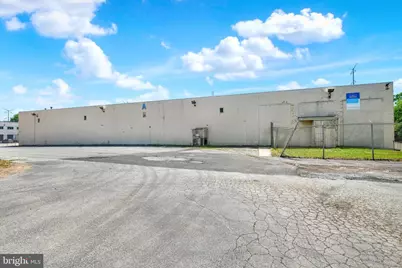 6900 Lindbergh Blvd, Philadelphia, PA 19142 - Photo 2