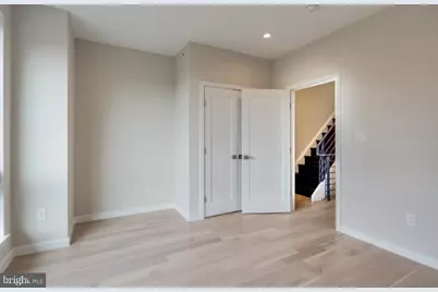 909 N 15th Street #B, Philadelphia, PA 19130 - Photo 18