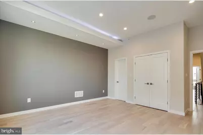 909 N 15th Street #B, Philadelphia, PA 19130 - Photo 14