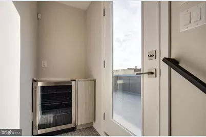 909 N 15th Street #B, Philadelphia, PA 19130 - Photo 20