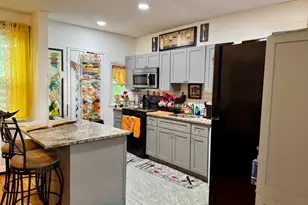 423 Delphine St, Philadelphia, PA 19120 - Photo 10