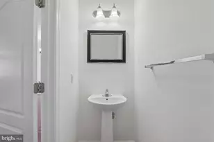 2211 Roma Dr, Philadelphia, PA 19145 - Photo 24