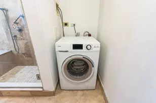 2001 Hamilton St, Philadelphia, PA 19130 - Photo 28