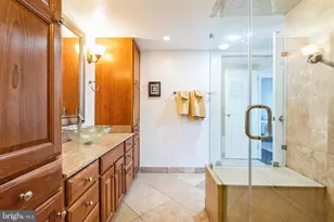 2001 Hamilton St, Philadelphia, PA 19130 - Photo 26