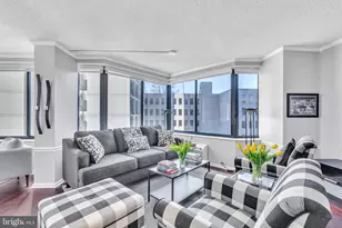 2001 Hamilton St, Philadelphia, PA 19130 - Photo 6