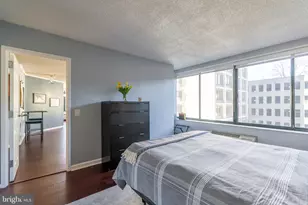 2001 Hamilton St, Philadelphia, PA 19130 - Photo 16