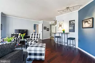 2001 Hamilton St, Philadelphia, PA 19130 - Photo 4