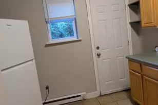 412 E Walnut Ln, Philadelphia, PA 19144 - Photo 2