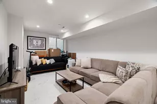 2409 Oakford St, Philadelphia, PA 19146 - Photo 24