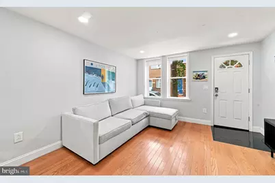 1207 S Marshall Street, Philadelphia, PA 19147 - Photo 2