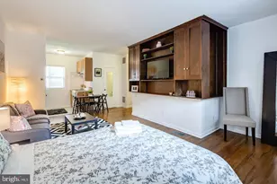 2013 Waverly St, Philadelphia, PA 19146 - Photo 8